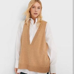 ASOS Stradivarius Oversize V-Neck Sweater Vest in Camel color